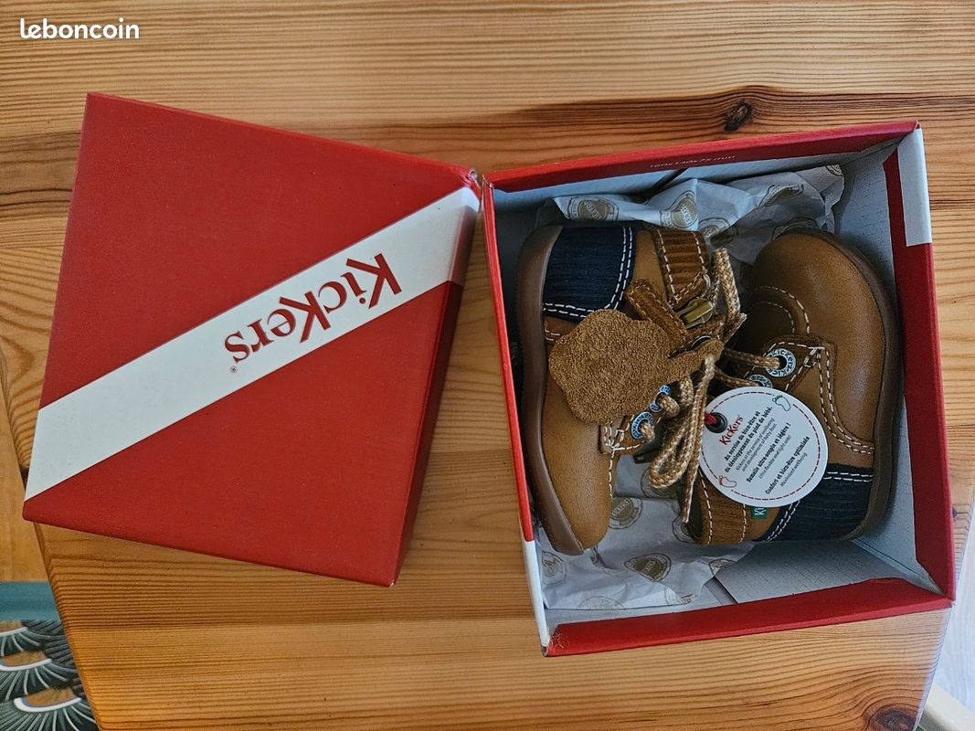 Kickers Bonzip bébé – cuir moutarde – taille 18 – neuf avec