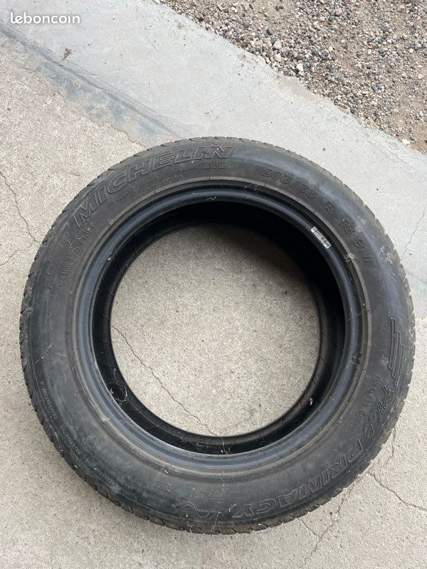 Pneu Michelin (image 1)