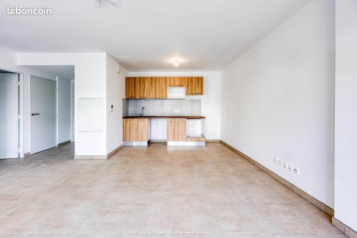 Appartement a louer aubagne - 3 pièce(s) - 69 m2 - Surfyn