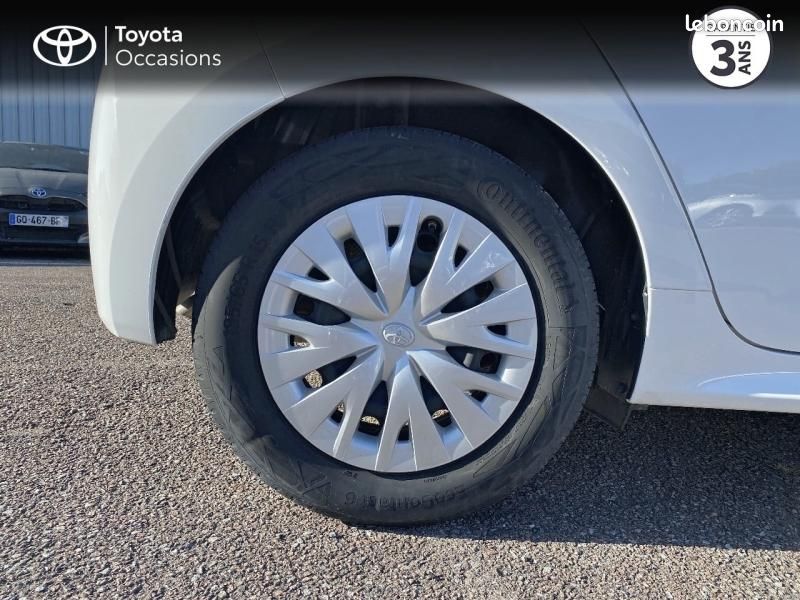 Toyota Yaris 120 VVT-i Dynamic Business 5p MC24 (image 16)