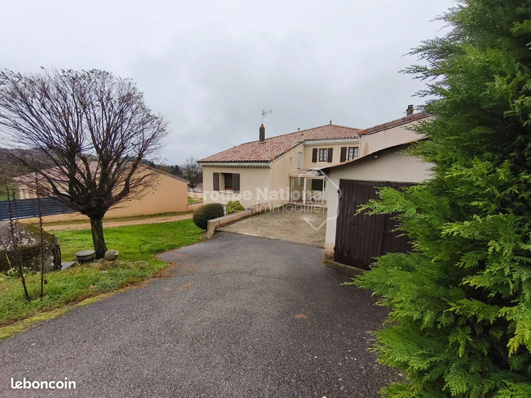 Maison 7 pièces 150 m² · à Saint-Romain-de-Lerps · 150 m² · 280 000 €