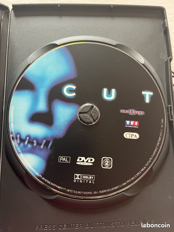 DVD « Cut » (image 2)