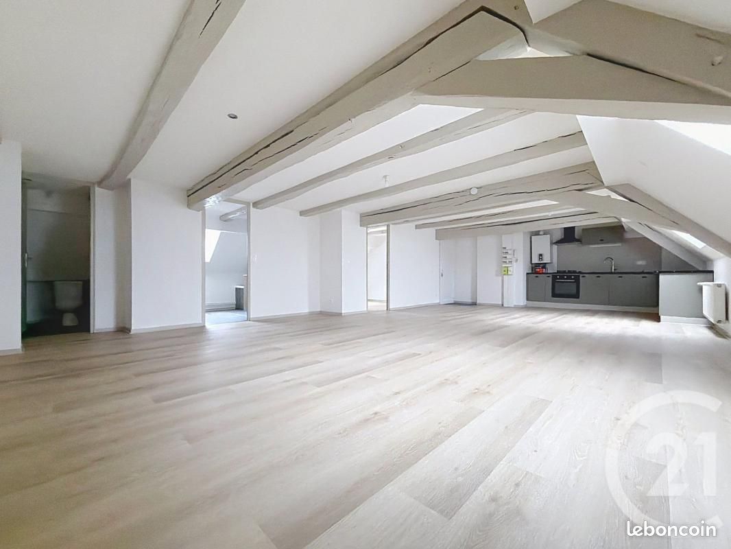 Appartement 4 pièces 114 m² · à Héricourt · 114 m² · 730 €