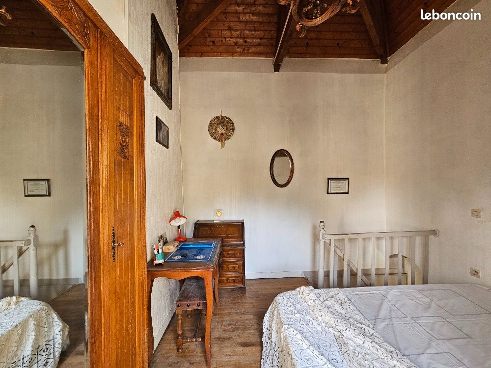 Maison 4 pièces 85 m² - Voeuil-et-Giget 16400 (image principale 7)