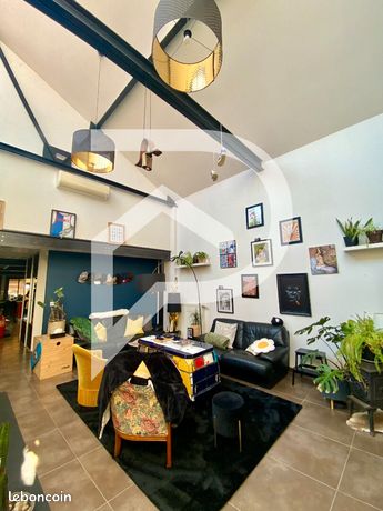 Loft/atelier/surface 4 pièces 140 m²