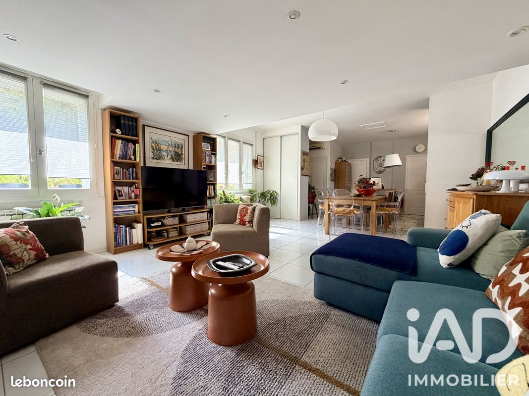 Maison 3 pièces 73 m² · à Nîmes · 73 m² · 210 000 €