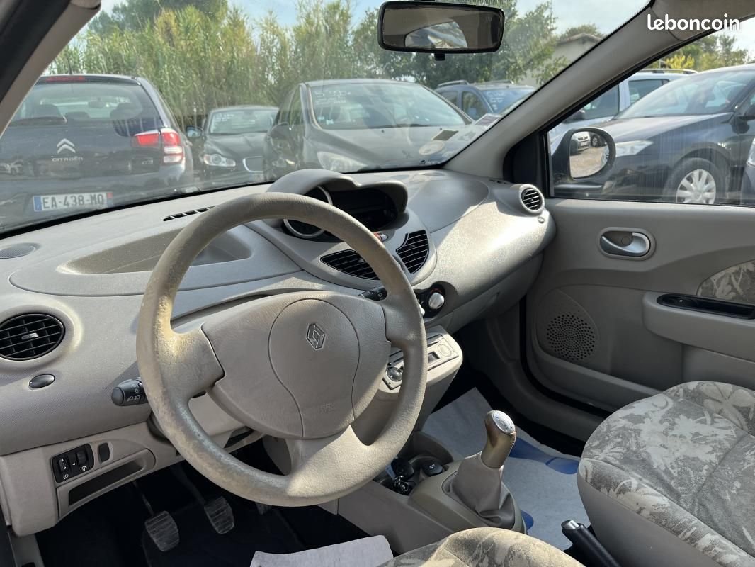 Renault Twingo II 1.5 dCi 65 eco2 Expression (image 7)