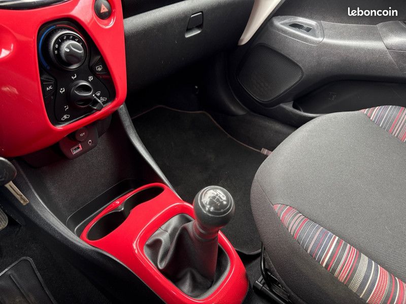 Citroen C1 AIRSCAPE VTI 68 FEEL EDITION 5P * 2015 * 110.000KM * 1ERE MAIN (image 24)