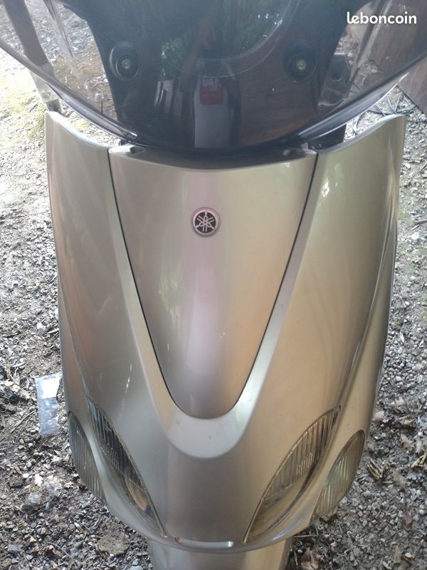 Scooter 125 Yamaha modèle majesty (image 2)