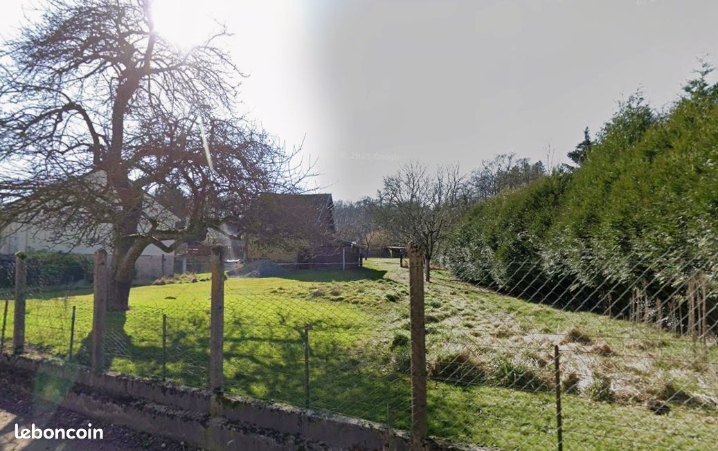 Terrain 1 477 m² Havernas · 60 000 €