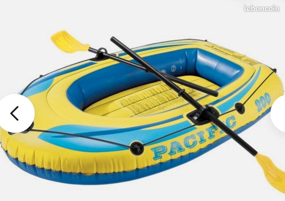 Bateau gonflable pneumatique (image 1)