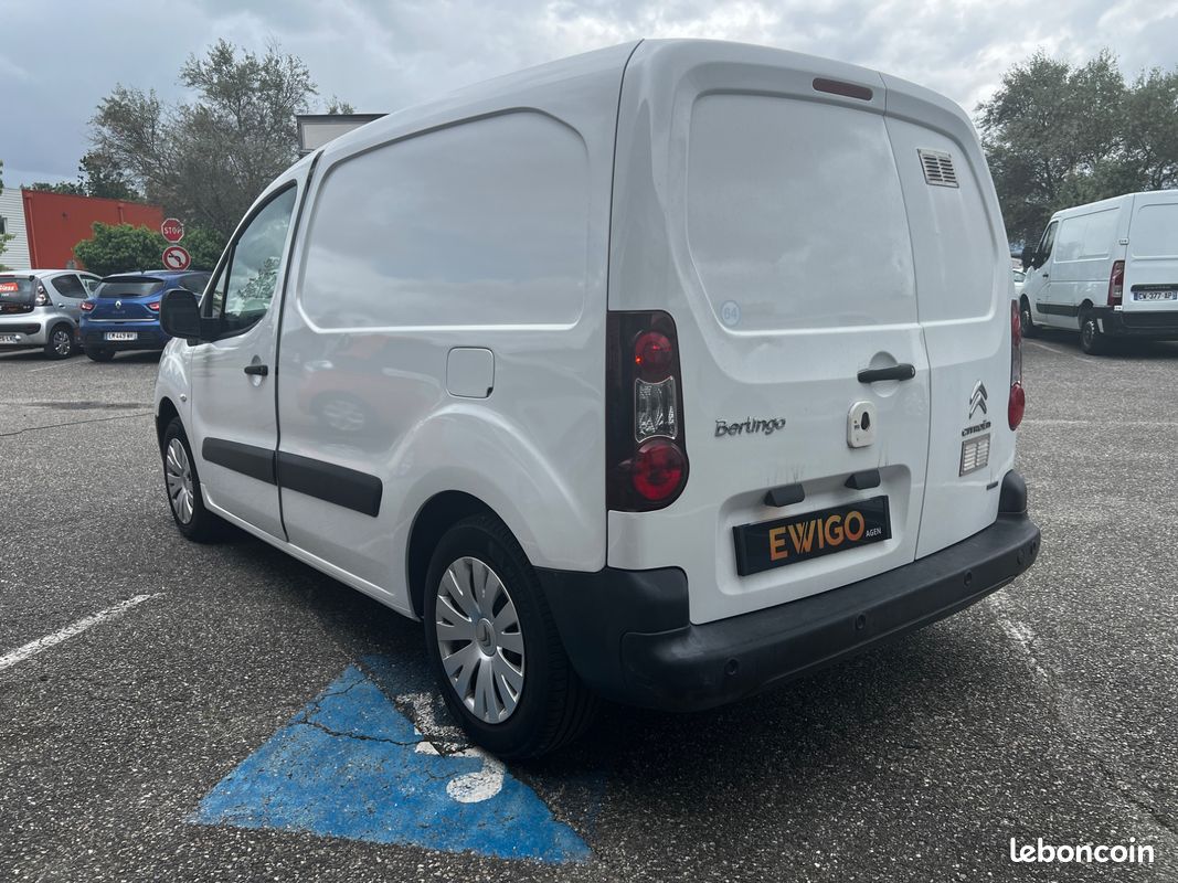 Citroen berlingo vu cabine approfondie 1.6 bluehdi 99 ch xl l2 confort / distribution faite (image 15)
