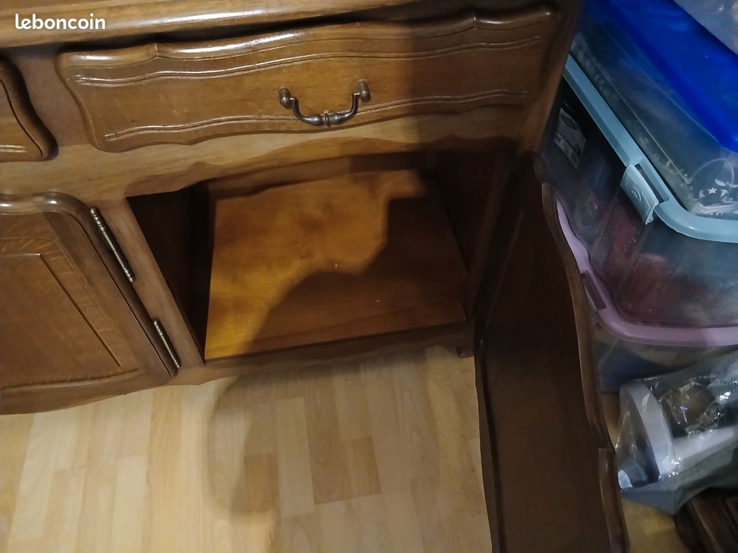 Meuble bas en vrai bois (image 3)
