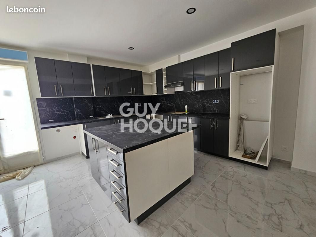 Maison 1 pièce 112 m² · à Guignes · 112 m² · 1 390 €
