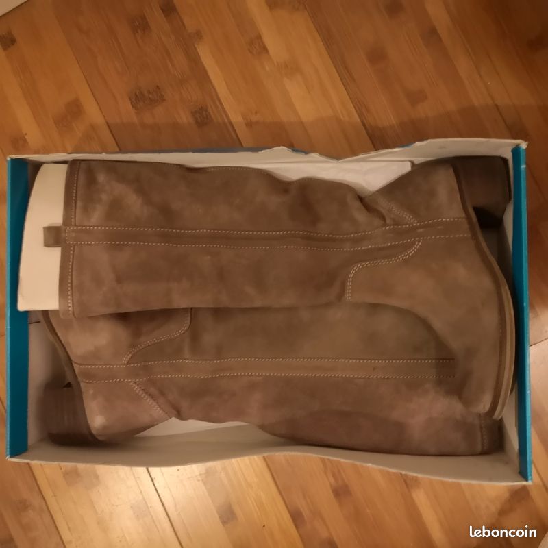 Bottes taille 37 (image 4)