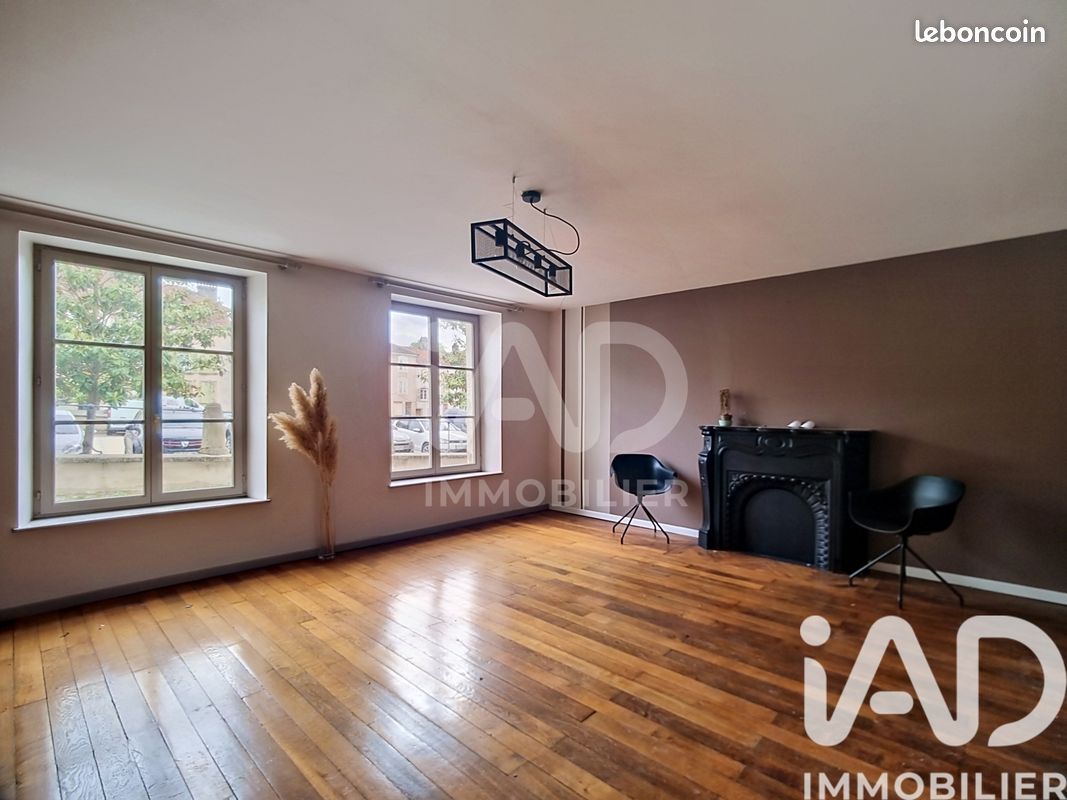 Maison 6 pièces 198 m² · à Blâmont · 198 m² · 109 000 €