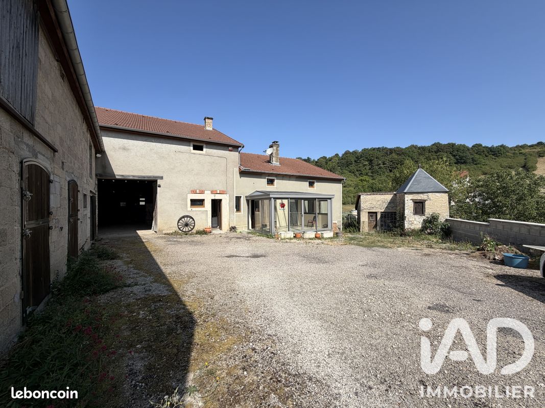 Maison 5 pièces 148 m² · à Rouécourt · 148 m² · 260 000 €