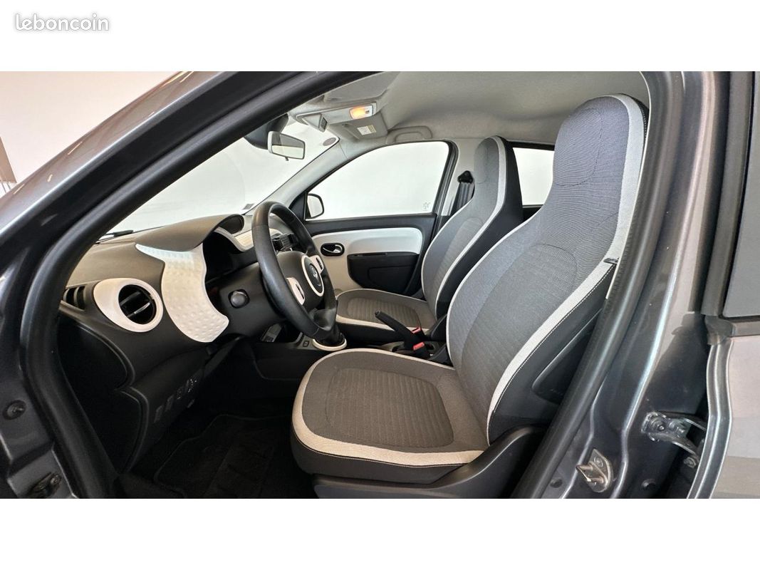 RENAULT TWINGO 1.0 Sce 65 ch - FAIBLE KILOMETRAGE - BLUETOOTH (image 9)