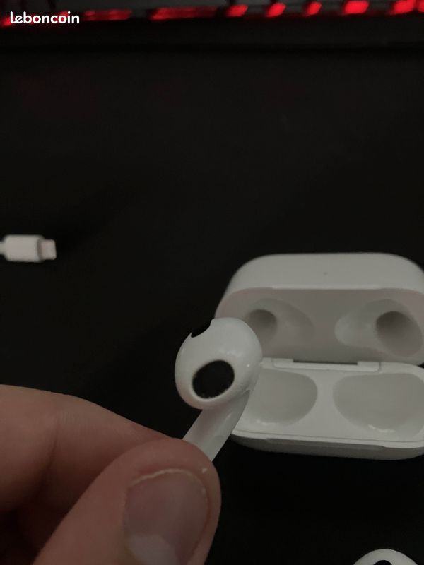 Airpod 3 (image 8)