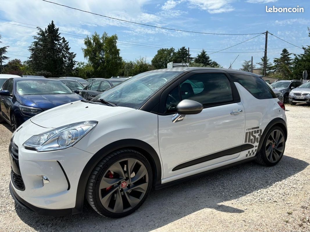 Citroën DS3 RACING TURBO 1.6 207CV BVM6 AVEC 87 000KM VENDUE 9990e ENTIEREMENT REVISEE ET GARANTIE (image 11)