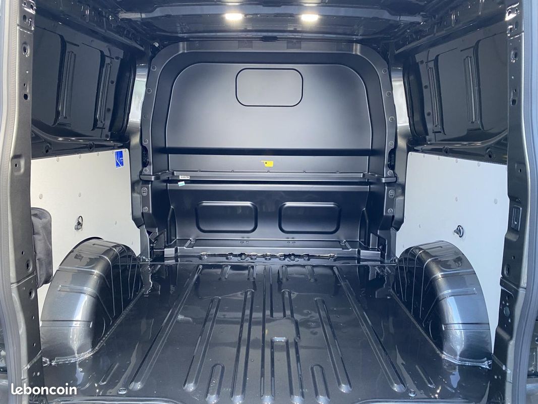 Volkswagen transporter vii procab 2.0 tdi 170 business 4motion l2h1 bva8 acc / 5 places (image 48)