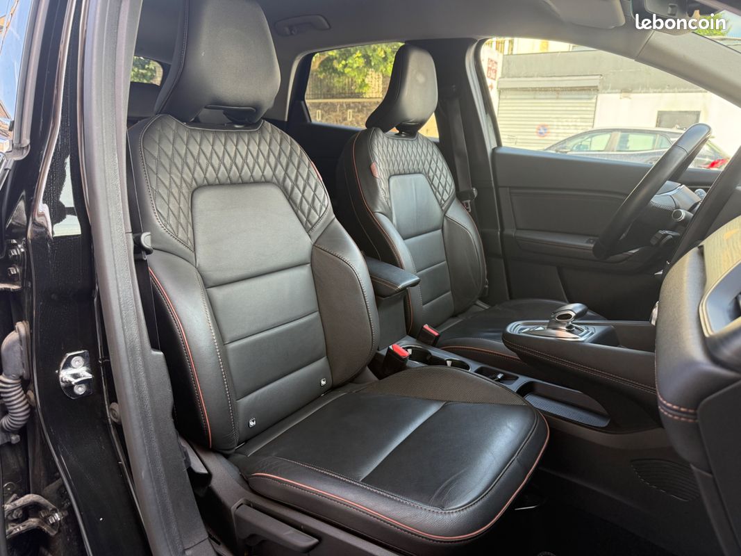 RENAULT CAPTUR 1.6 E-TECH 160ch HYBRID 9.8KWH INITIALE APPLE CARPLAY (image 9)