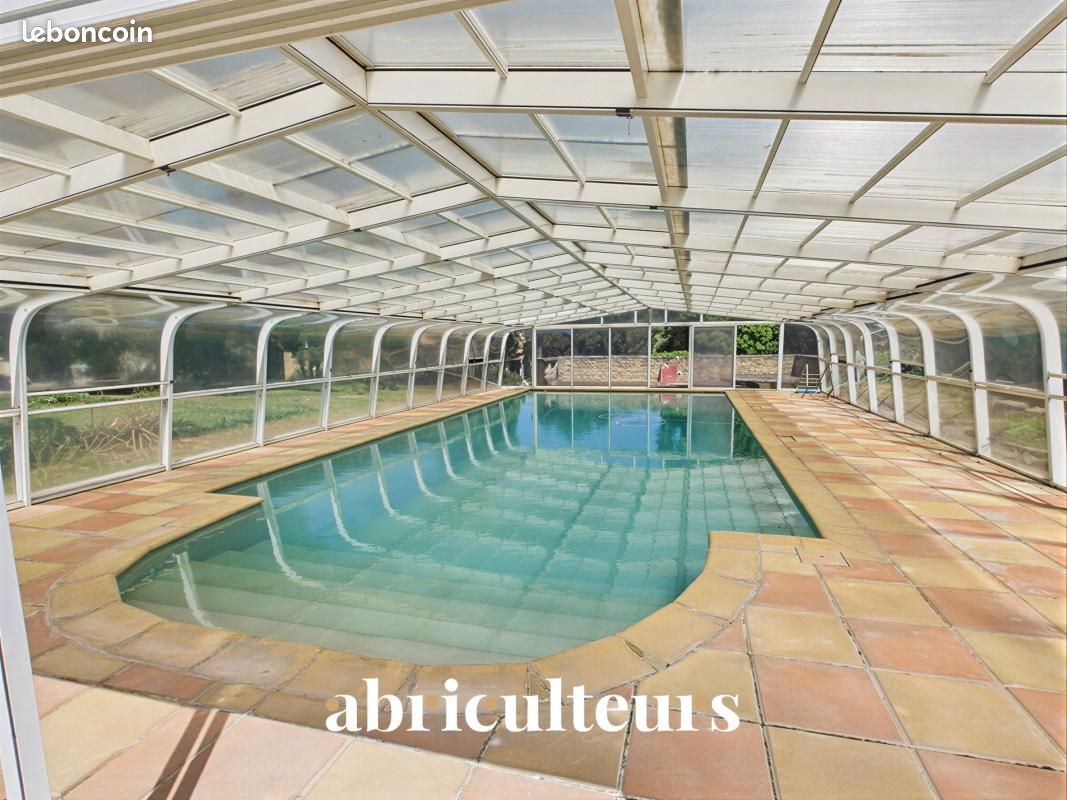 Maison 5 pièces 254 m² · à Saint-Chamas · 254 m² · 1 265 000 €
