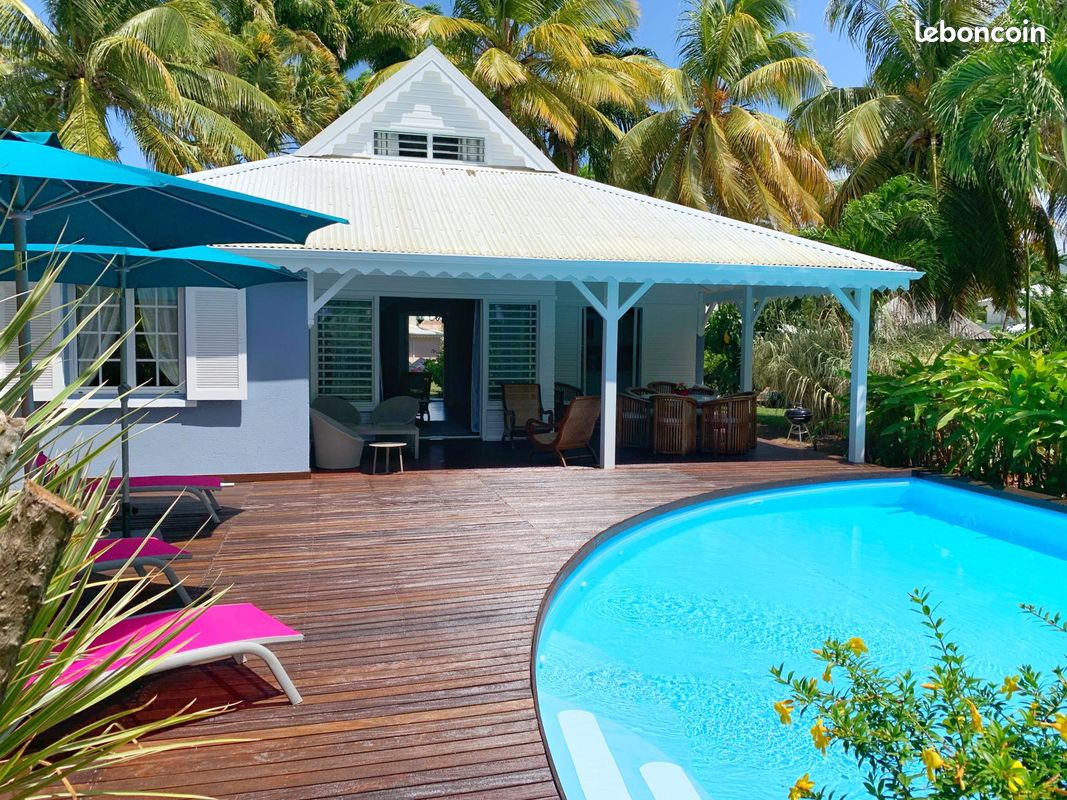 Maison 5 pièces 104 m² · à Sainte-Rose · 104 m² · 450 000 €