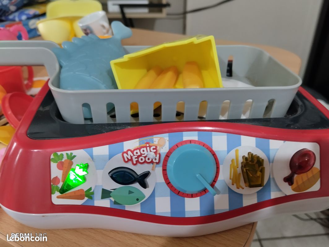 Magic food (image 1)