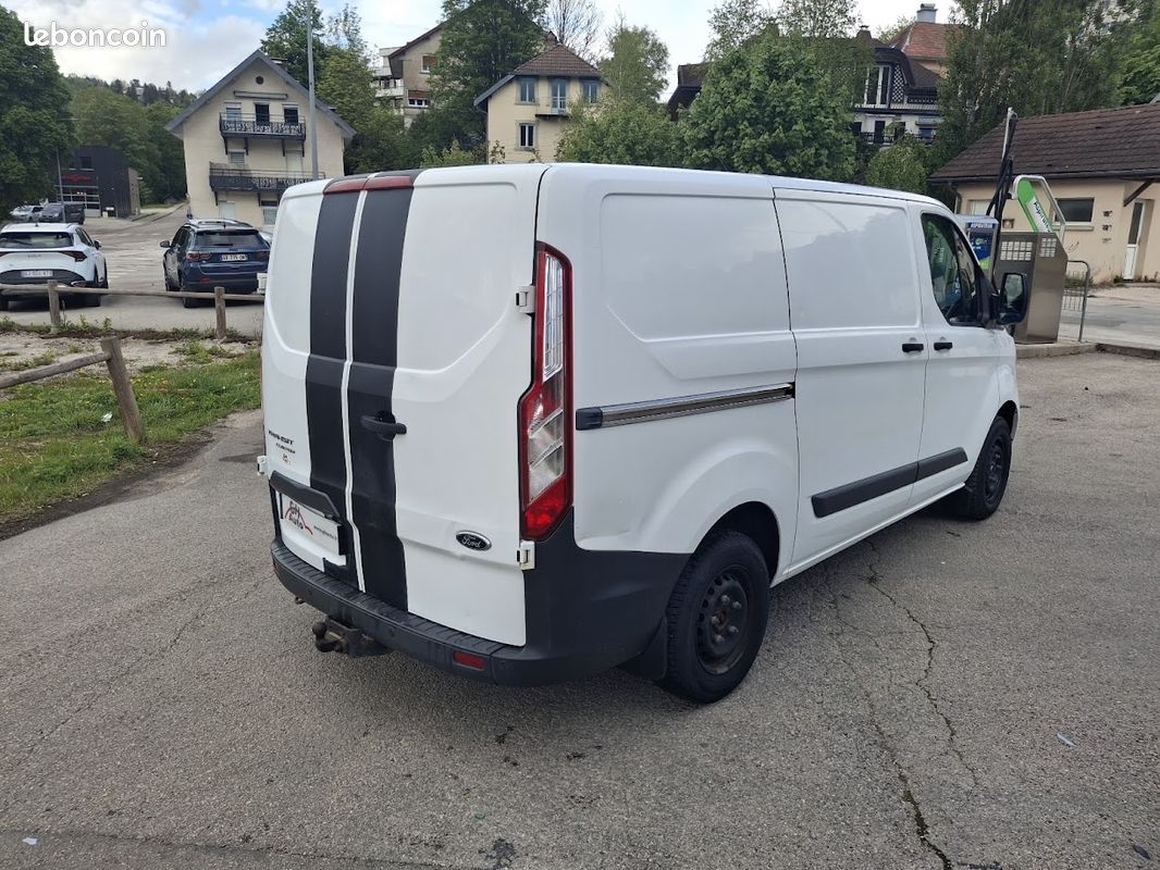 Ford TRANSIT CUSTOM FG 290 L1H1 2.2 TDCI 125CH LIMITED (image 3)