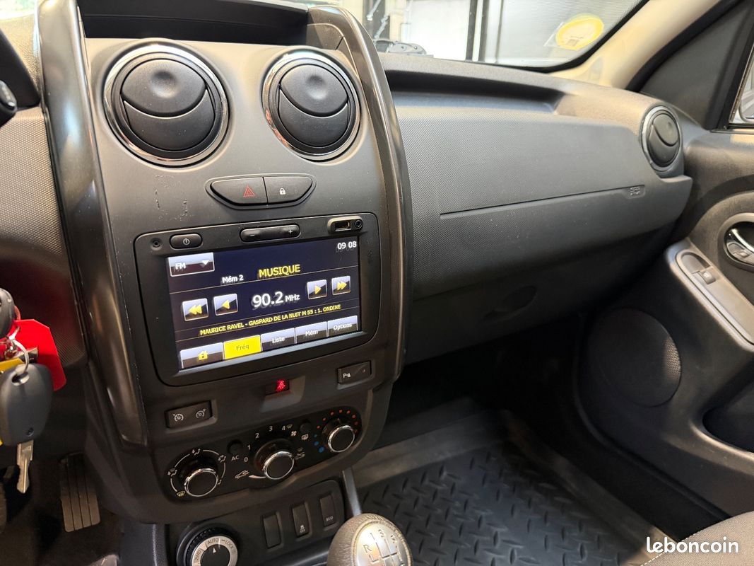 DACIA DUSTER 4X4 1,5L DCI 110Ch LAUREATE 1ère MAIN (image 11)