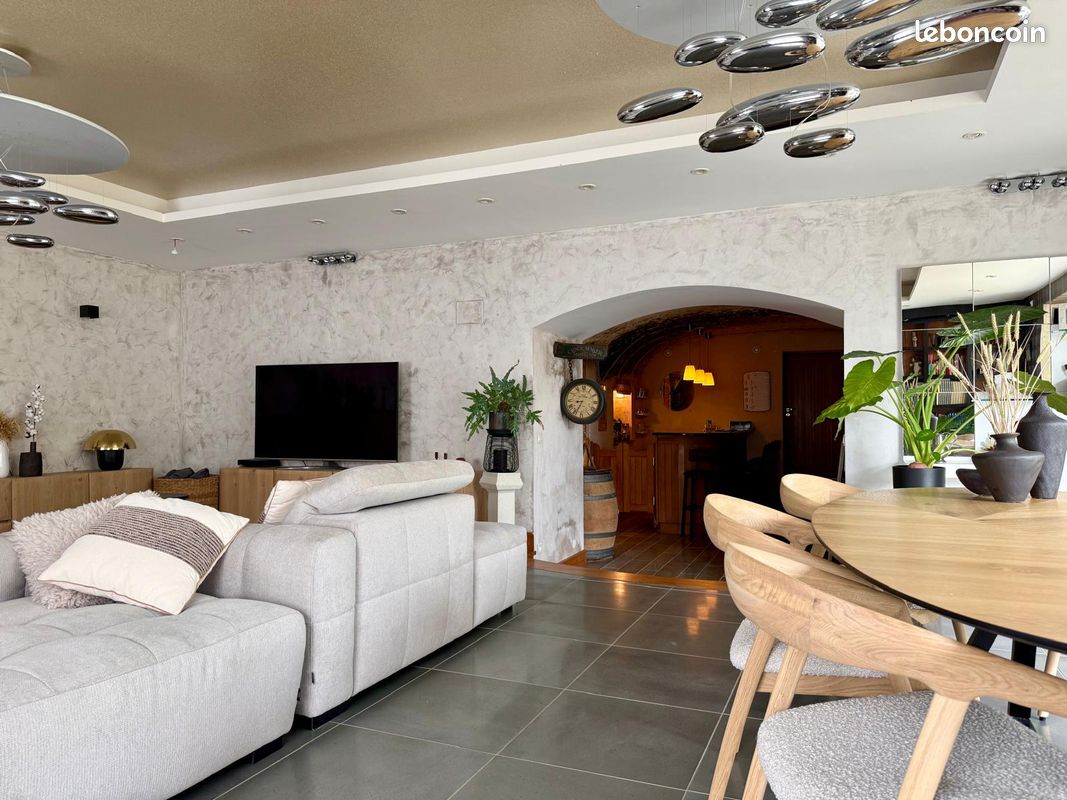 Maison 9 pièces 290 m² · à Saint-Paterne-Racan · 290 m² · 490 000 €