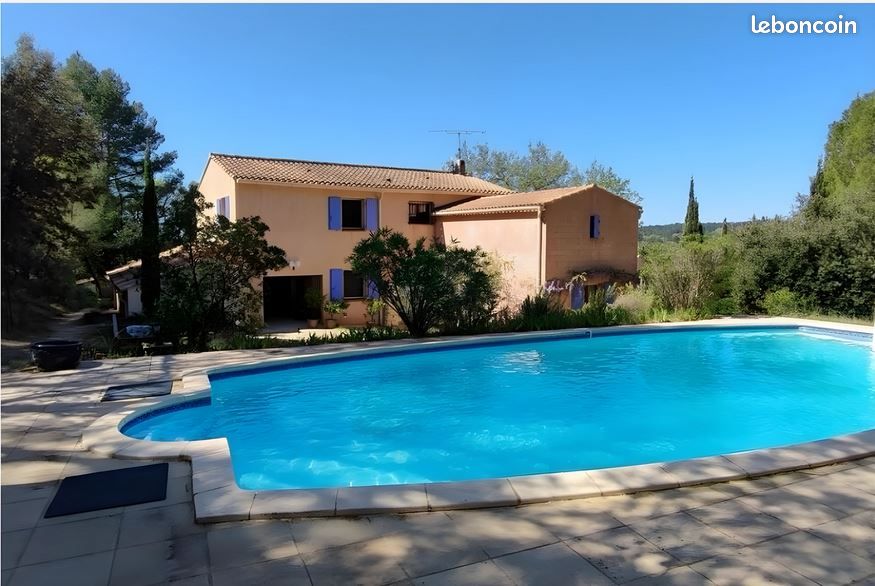 Maison 10 pièces 220 m² · à Lauris · 220 m² · 665 000 €