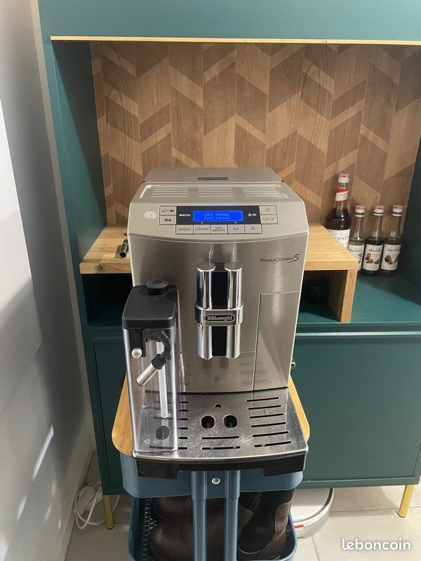 ☕ DeLonghi PrimaDonna S Machine à Café à Grains – Révisée – Garantie 6 mois ☕ (image 1)