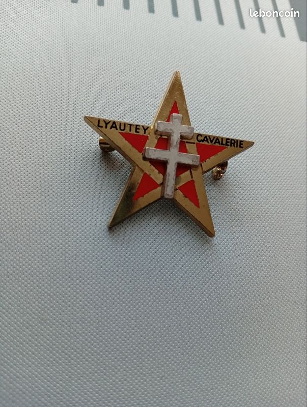 Insigne militaire armée (image 1)