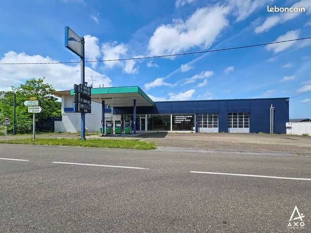 Parking/box 5 pièces 891 m²