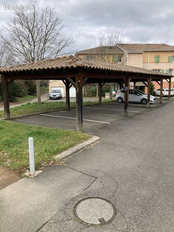 https://img.leboncoin.fr/api/v1/lbcpb1/images/01/2a/45/012a45f7381706885fc5c3862cbbfcb0f5359e9a.jpg?rule=ad-image