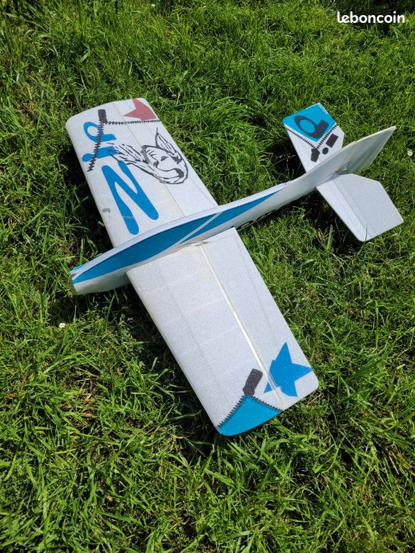 Jamara Pilo – Planeur Ultra-léger 480 Mm – Bleu/blanc – Presque Indestructible