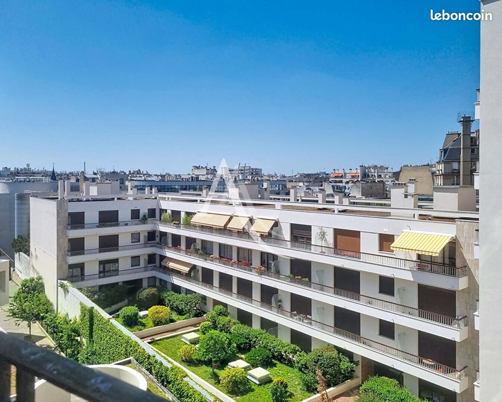 Appartement 1 pièce 28 m² · à Paris · 28 m² · 300 000 €
