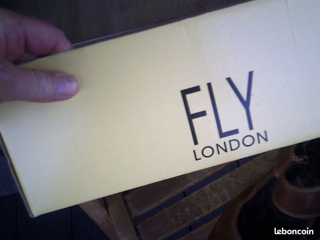 Chaussures en cuir fly london modéle Yag (image 14)