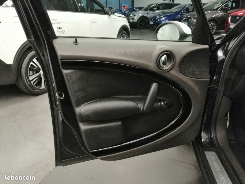 Mini COUNTRYMAN Mini Cooper SD 2.0 143 ch ALL4 4x4 4wd / Régulateur / Radar AR /Bluetooth (image 23)