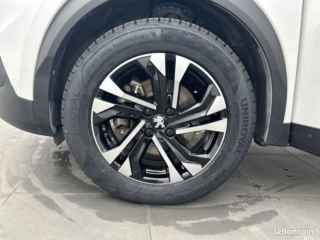 Peugeot 2008 BlueHDi 130 S&S EAT8 - Allure Pack (image 13)