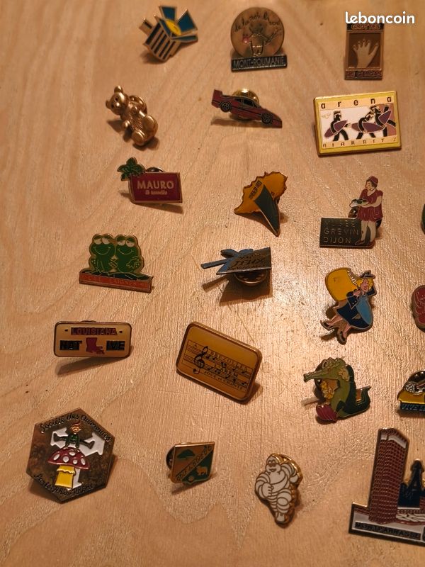 Lot de 50 pin's divers (image 5)