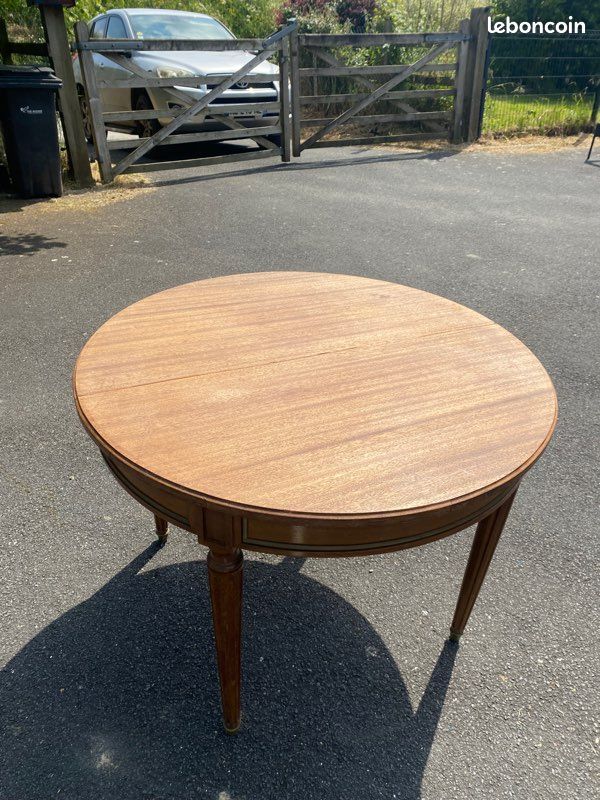 Table à manger ronde à rénover (image 2)