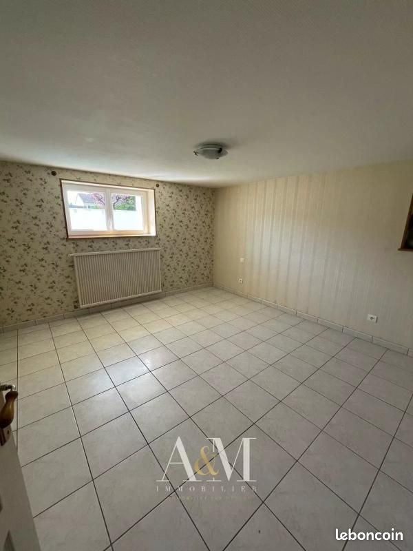 Pavillon 6 pièces 156 m² - Gond-Pontouvre 16160 (image principale 5)
