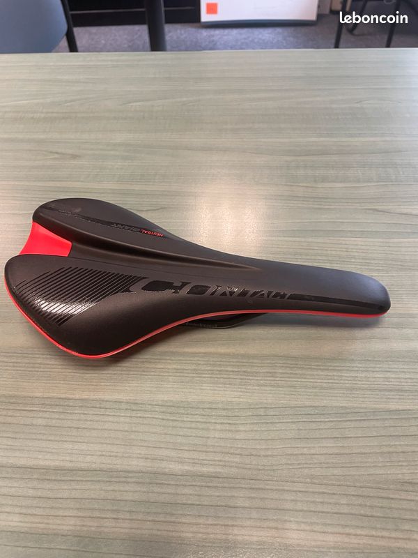 Selle De Vélo Giant Contact Forward - Dimensions 260 X 135 Mm