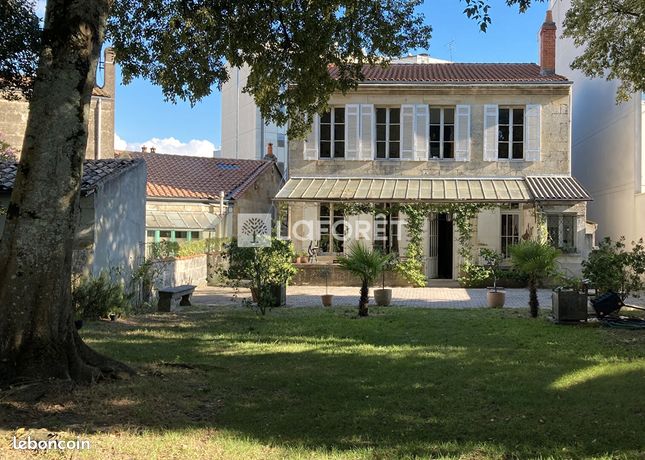 Propriété 8 pièces 227 m²