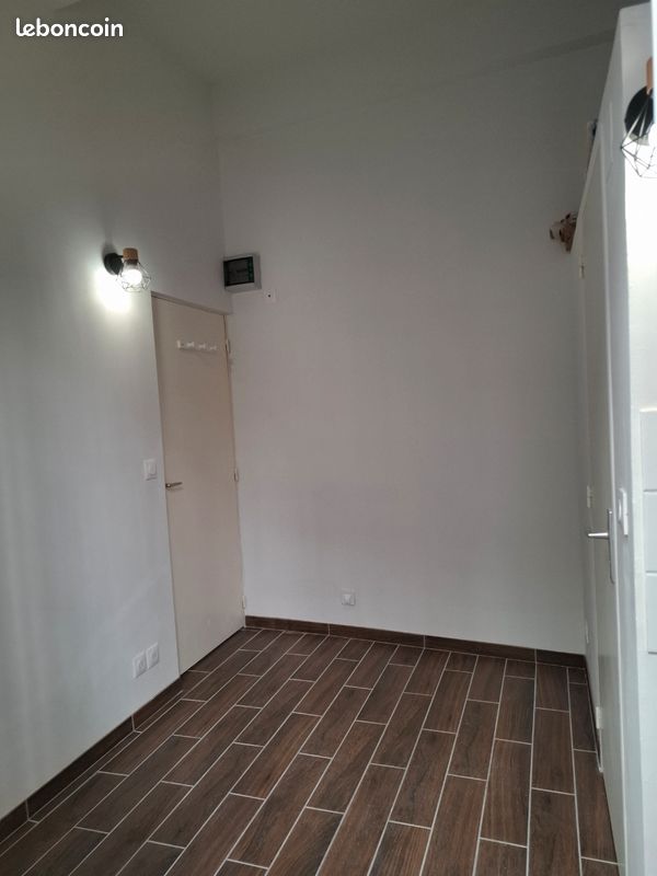 Local commercial 1 pièce 8 m² · à Béziers · 8,1 m² · 24 000 €