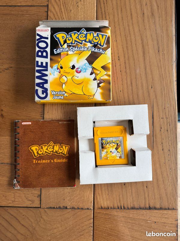 Gameboy Color Pokemon Special Pikachu Edition Nintendo System Console Yellow