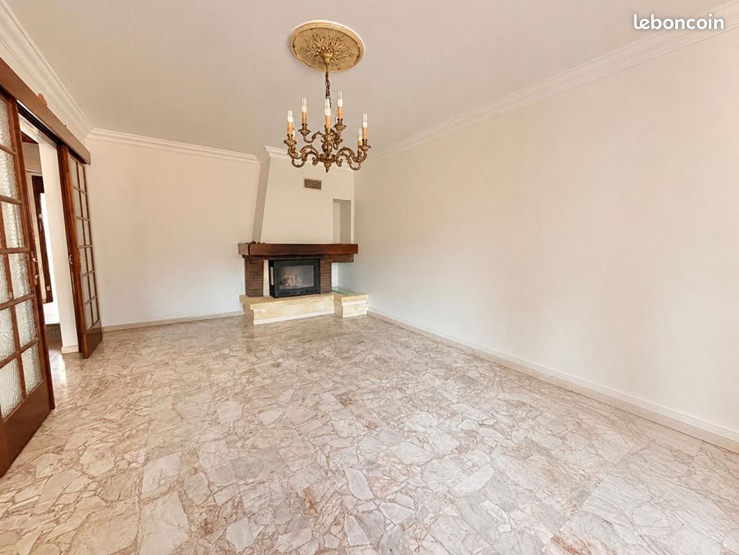 Maison 5 pièces 120 m² · à Perpignan · 120 m² · 200 000 €